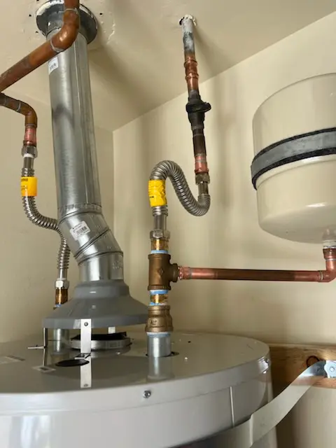 Water heater installation and plumbing repair in North Central Hollywood